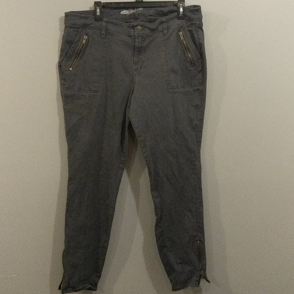Old Navy Skinny jeans